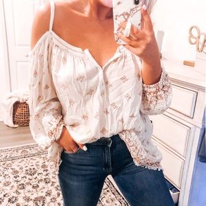 URBAN OUTFITTERS 🌟 Boho Printed Top